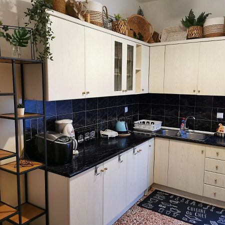 Central Apartment Каламата Екстер'єр фото
