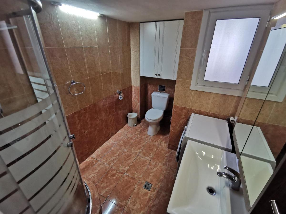 Central Apartment Каламата Екстер'єр фото