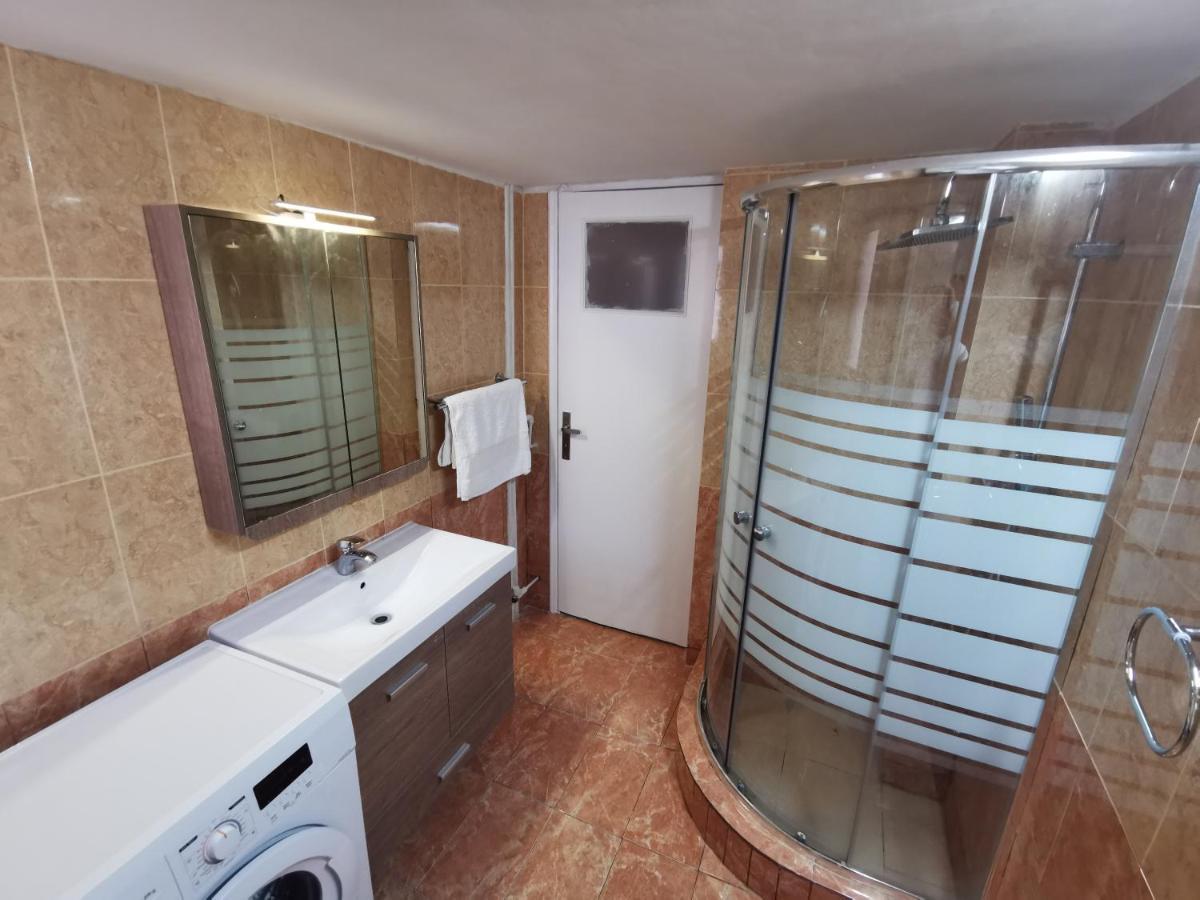 Central Apartment Каламата Екстер'єр фото