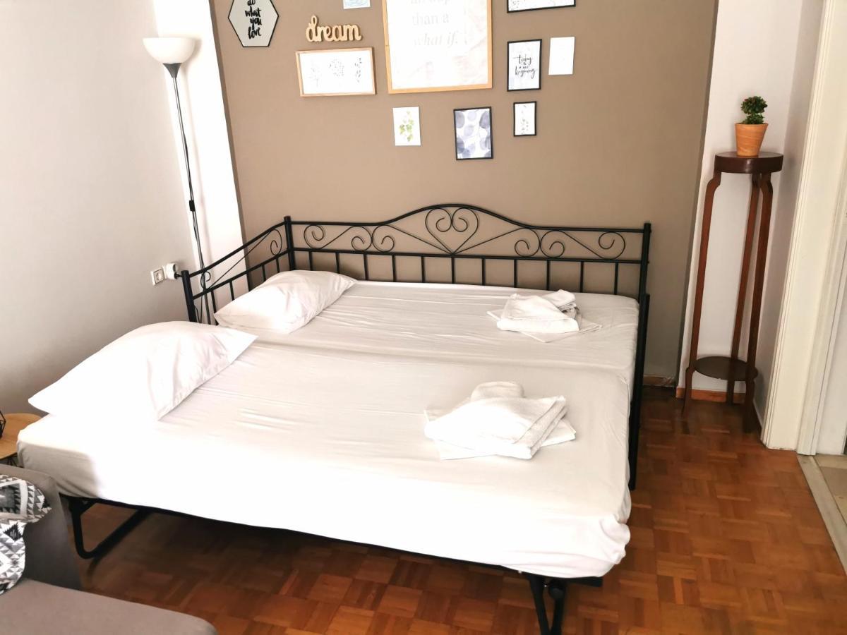 Central Apartment Каламата Екстер'єр фото